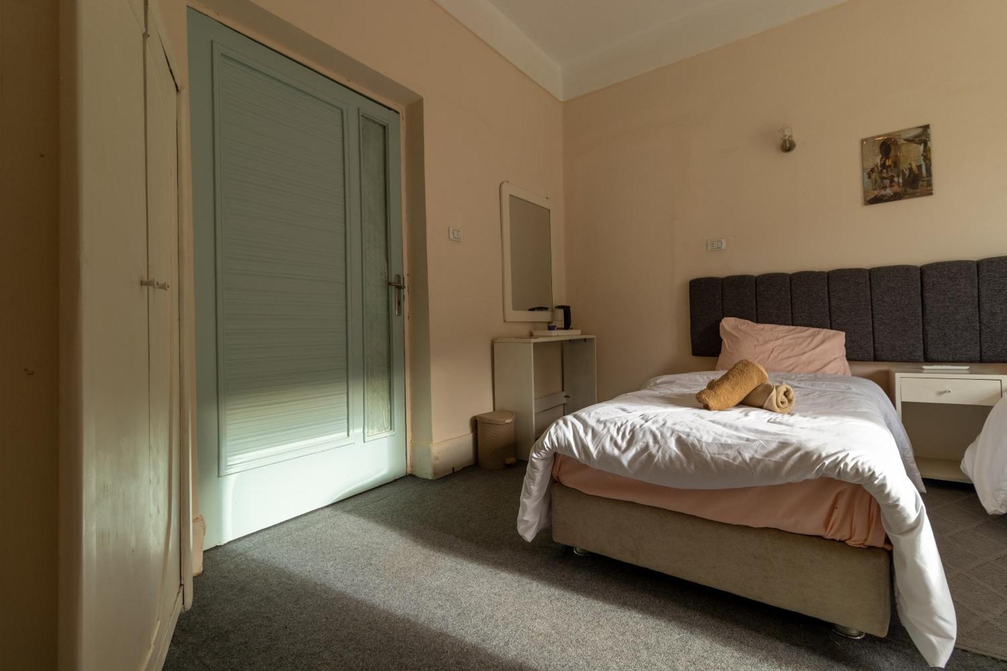 The Grand Pyramids View Hotel Kafret el-Gabal Cameră foto